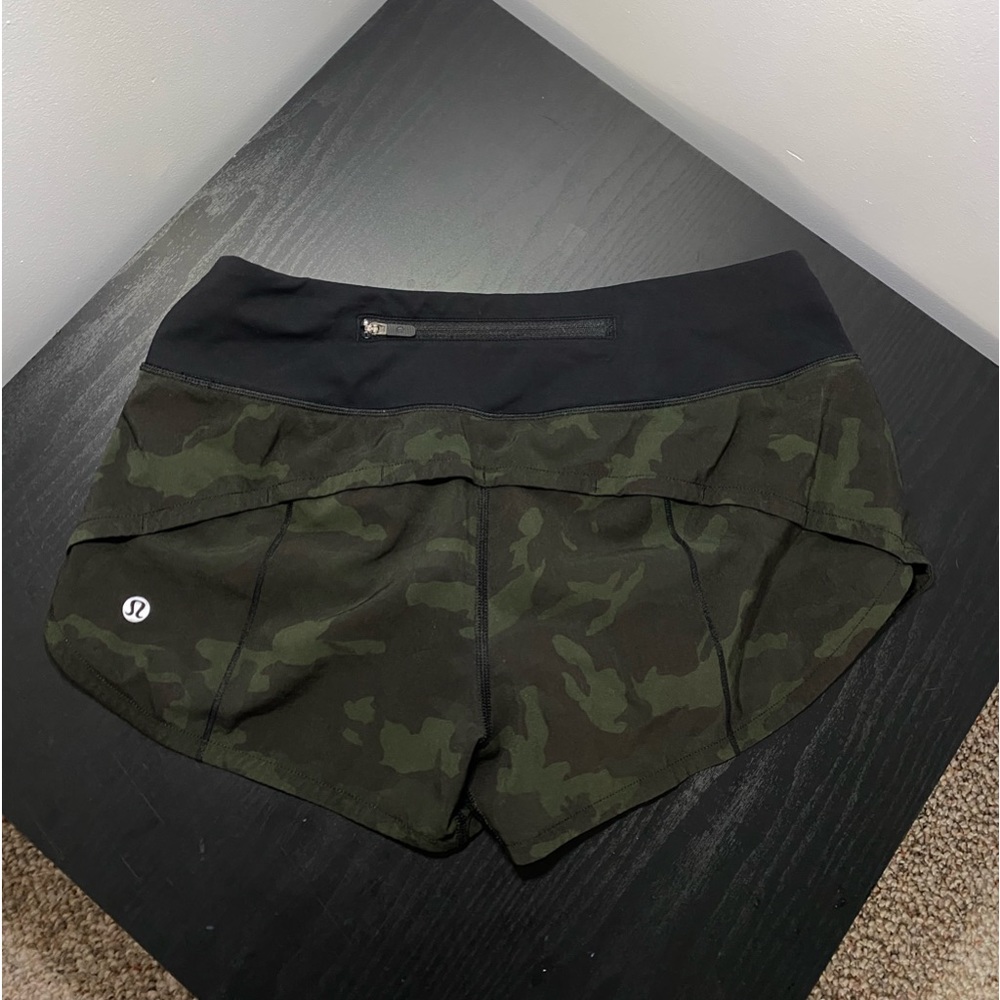 Camo Lululemon Speed Up Lined Shorts 2.5” size 4